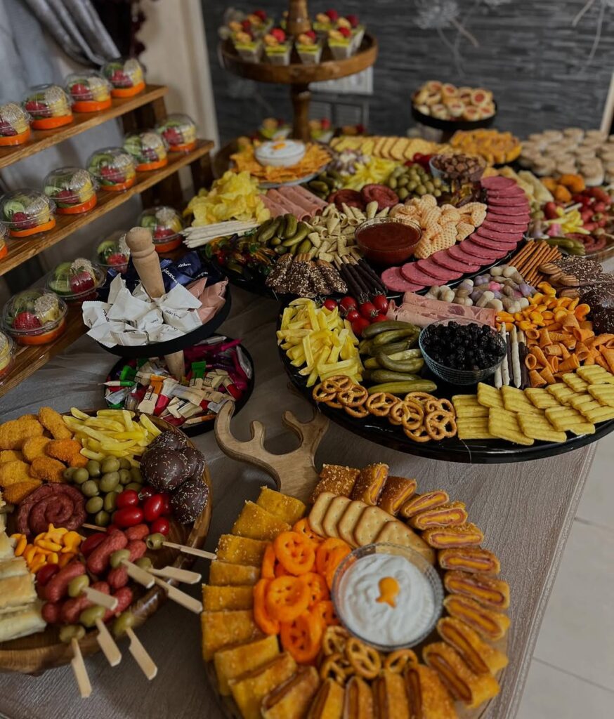 میز شام مهمانی رسمی